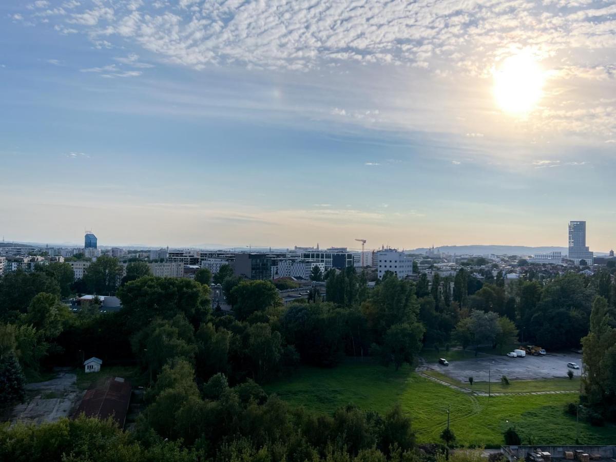 12 Floor Mogilska Tower Lejlighed Kraków Eksteriør billede